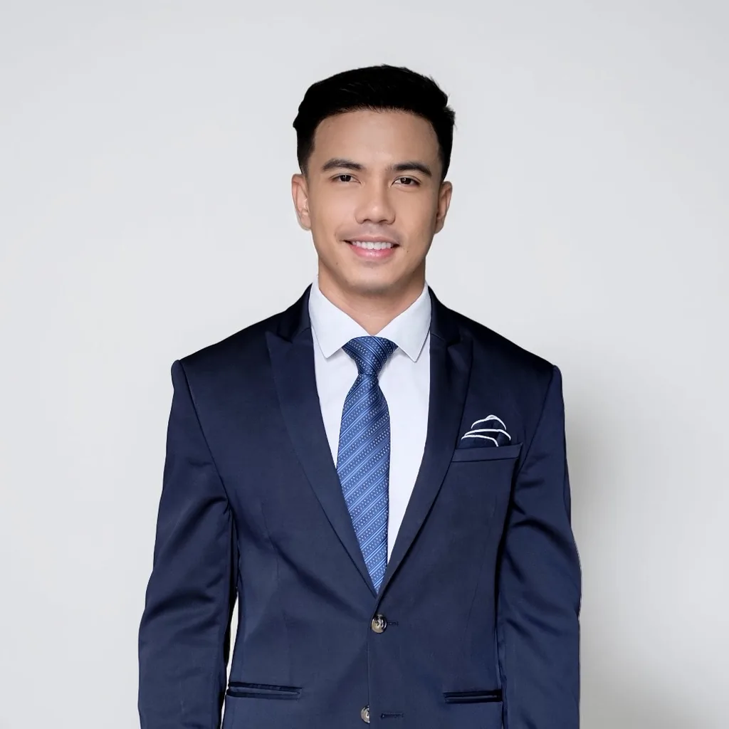 Brent Chakis — Financial Advisor & Founder of Wealth100M